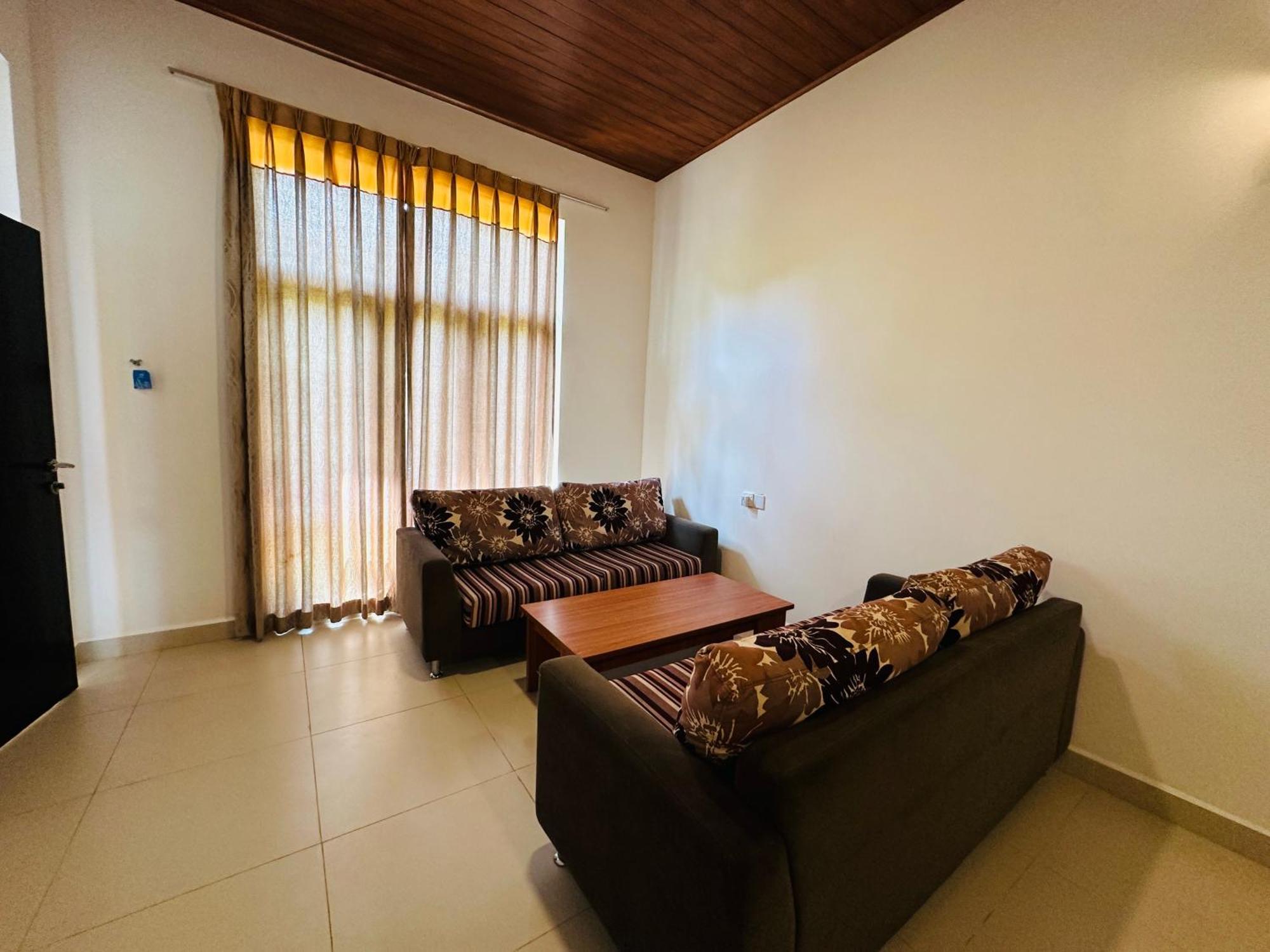 Gamodh Citadel Resort Anuradhapura Εξωτερικό φωτογραφία